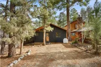 Mama Bear's Cozy Cabin