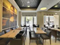 Hotel Pilar Plaza Hotels near Arrabal