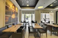 Hotel Pilar Plaza - 3-Star