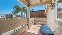 Oceanfront Home Walk to Balboa Pier + Scenic Views Balboa Peninsula Point by Avantstay - 4-Star
