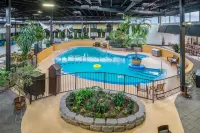Radisson Hotel Montreal Airport - Pools