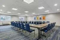 Holiday Inn Express & Suites CHARLOTTE by IHG