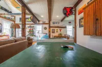 Ping-pong & Fire Pit! Renovated Marshfield Cottage - 4 stelle