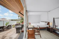 Room-charming Guest Room With Private Fa