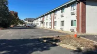 Studio 6 Suites Cameron Park, CA - Folsom - Parking