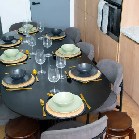 Sleeps 14 The Old Trafford Family Zen by Genesis Living