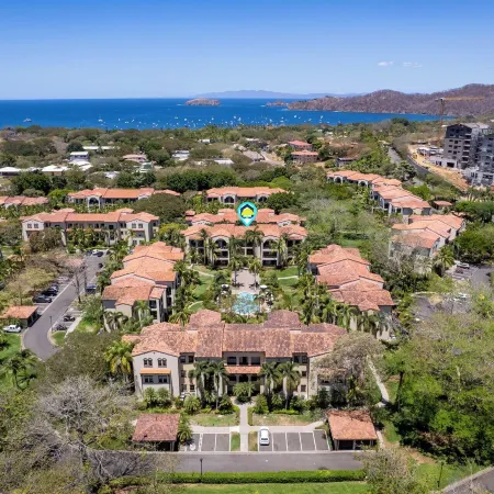 Vibrant 3-Bedroom Condo with Resort Amenities, Pools & Beach Club Access