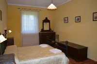 Large Apartment with Shared Swimming Pool in Crete Senesi
