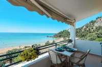 Corfu Glyfada Menigos Resort 86 - Airport Shuttle