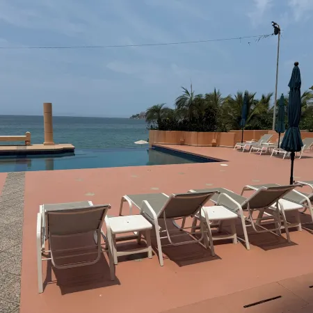 Tropical Paradise Getaway in Acapulco With Private Infinity Pool