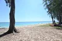 4Br Villa - 20 Meters Walk - Flic en Flac Beach - 2 ดาว
