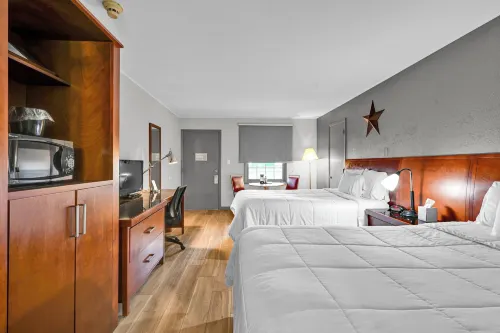 Harvest Drive Family Inn - Renovated Rooms - parking