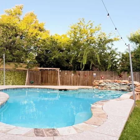 Pool House near Downtown Round Rock