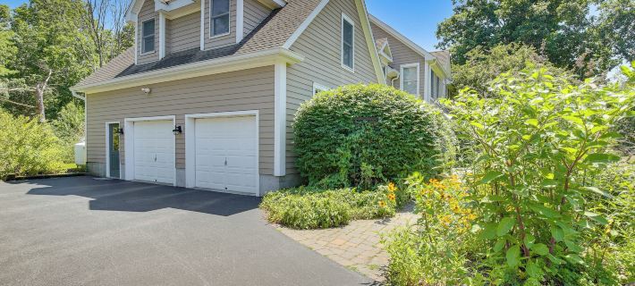 Heated Pool, 6 Acres: Beacon Area Vacation Rental Hotels in Dutchess County