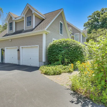 Heated Pool, 6 Acres: Beacon Area Vacation Rental