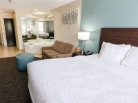 Duluth Inn & Suites Near Spirit Mountain - Desayuno