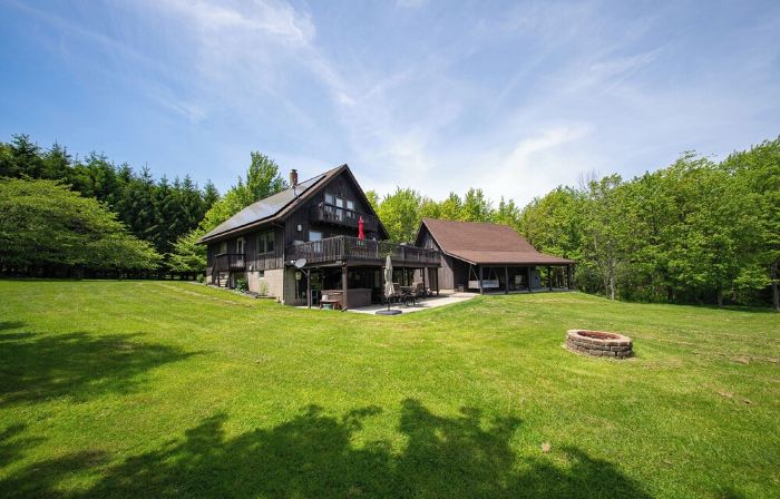 Dream Country Getaway 27 Acres in Conesus, NY! New Game Room!