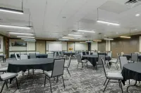 Best Western Sunridge Inn  Conference Center - Pet friendly