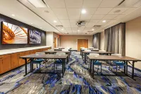 Fairfield Inn & Suites Tulsa Catoosa - parking