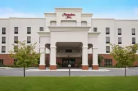 Hampton Inn Jacksonville-Anniston Area - parking