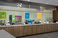 Tru By Hilton Stockbridge - breakfast