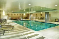 DoubleTree by Hilton Reading - Pools