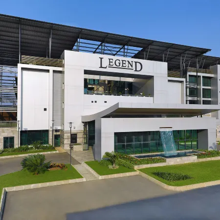 Legend Hotel Lagos Airport, Curio Collection by Hilton