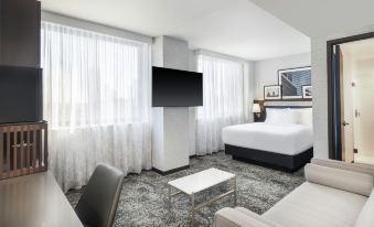DoubleTree by Hilton Long Island City New York