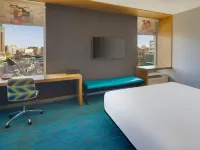 Aloft Milwaukee Downtown Hotels near North Point Lighthouse