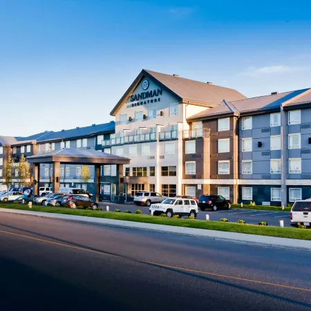 Sandman Signature Prince George Hotel