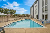 Spark by Hilton Richardson Dallas - 3-Star