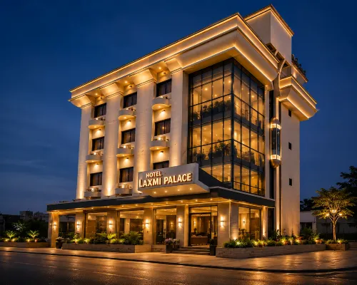 Hotel Laxmibai Palace- Only 300 Miter from Sai Baba Temple!!!! - 2-Star