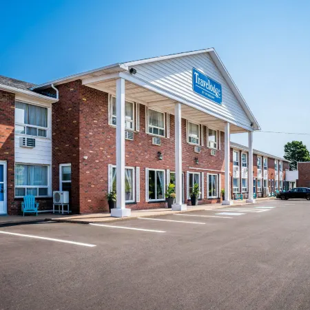 Travelodge by Wyndham Amherst