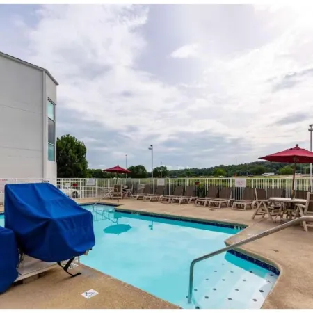 Motel 6 Caseyville, IL