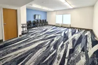 Pittsburgh Airport Inn and Suites - 2-Star