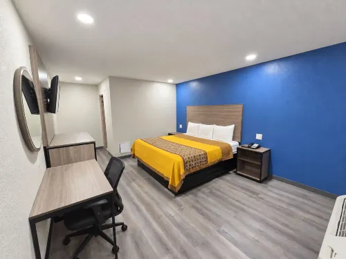 Richmond Inn & Suites Near Dayton I-70 - Pet friendly