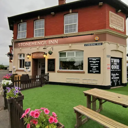 Stonehenge Inn