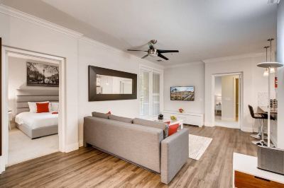 Other #1 Location - Fast Wifi - Work Area - 2Br/2.5 Bath - Free Parking (FV1) Photo