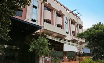 Hotel Ravikant
