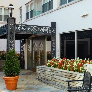Arc Hotel Washington DC, Georgetown Отели рядом с достопримечательностью «Станция метро Rosslyn»