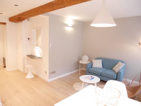 Le Chat Qui Dort Room Reviews Photos Lille 21 Deals Price Trip Com Le Chat Qui Dort Room Reviews Photos Lille 21 Deals Price Trip Com
