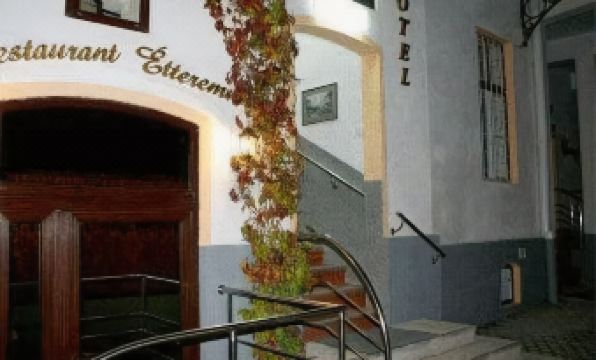 Europa Hotel - Housity