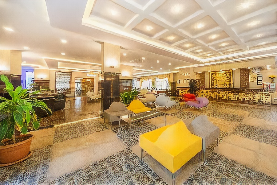 Kleopatra Royal Palm Hotel