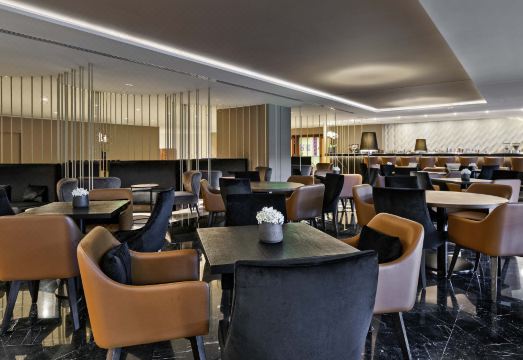 소피텔 아테네 에어포트