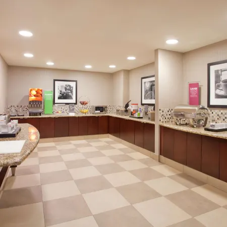 Hampton Inn & Suites Omaha Southwest-La Vista