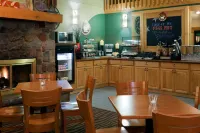 AmericInn by Wyndham Worthington - breakfast