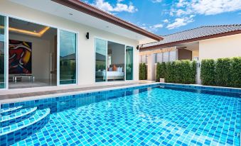 Luxury Pool Villa A18 / 3Br 6-8 Persons