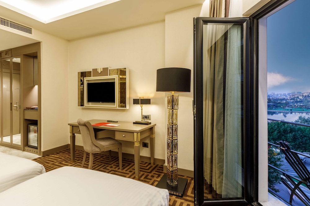 Ramada by Wyndham Istanbul Golden Horn