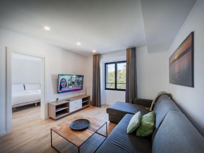 R32 Boutique Apartments
