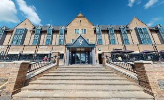 Village Hotel Leeds North